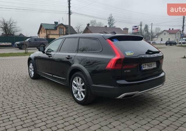 Черный Вольво В90, объемом двигателя 2 л и пробегом 115 тыс. км за 38000 $, фото 10 на Automoto.ua