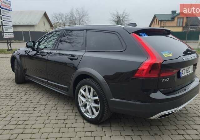 Черный Вольво В90, объемом двигателя 2 л и пробегом 115 тыс. км за 38000 $, фото 11 на Automoto.ua