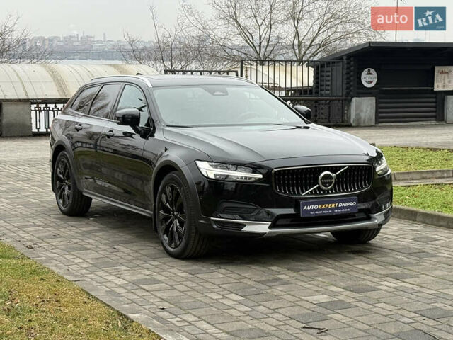 Черный Вольво В90, объемом двигателя 1.97 л и пробегом 46 тыс. км за 52500 $, фото 7 на Automoto.ua