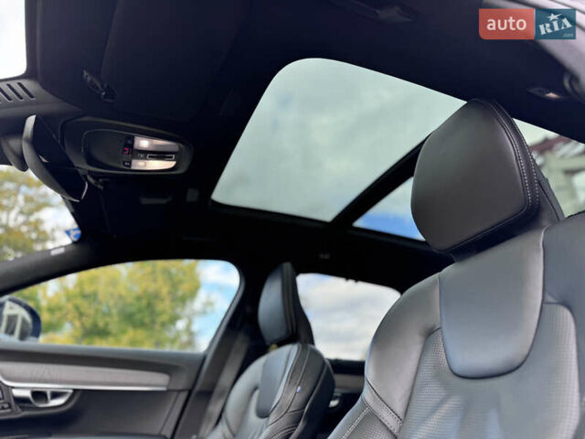 Чорний Вольво В90, об'ємом двигуна 2 л та пробігом 46 тис. км за 52990 $, фото 21 на Automoto.ua