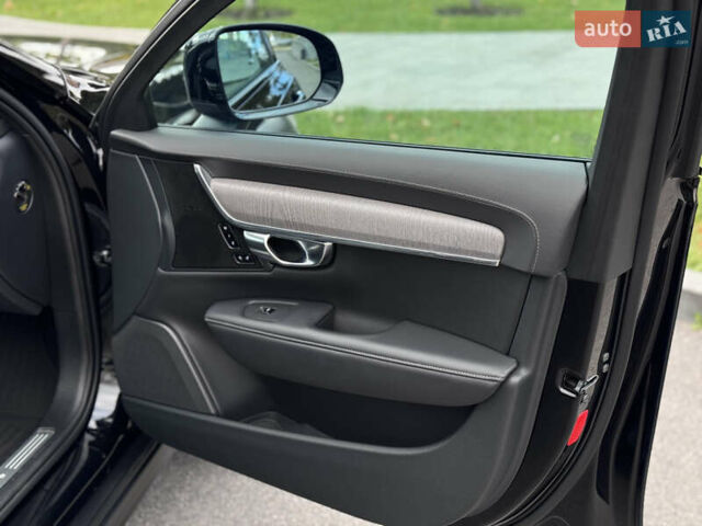 Чорний Вольво В90, об'ємом двигуна 2 л та пробігом 46 тис. км за 52990 $, фото 37 на Automoto.ua