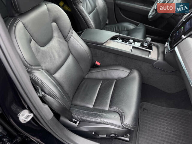 Чорний Вольво В90, об'ємом двигуна 2 л та пробігом 46 тис. км за 52990 $, фото 39 на Automoto.ua