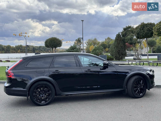 Чорний Вольво В90, об'ємом двигуна 2 л та пробігом 46 тис. км за 52990 $, фото 9 на Automoto.ua