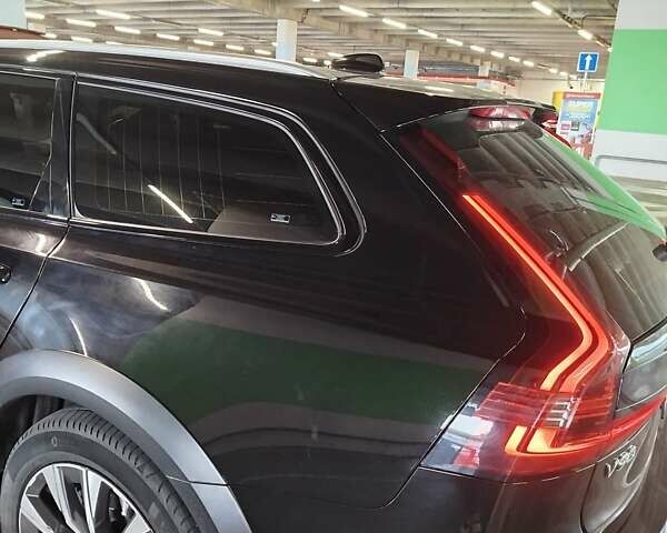 Чорний Вольво В90, об'ємом двигуна 2 л та пробігом 140 тис. км за 42000 $, фото 2 на Automoto.ua