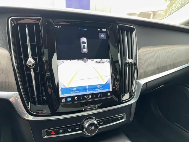 Черный Вольво В90, объемом двигателя 2 л и пробегом 19 тыс. км за 17999 $, фото 10 на Automoto.ua