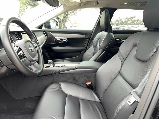 Черный Вольво В90, объемом двигателя 2 л и пробегом 19 тыс. км за 17999 $, фото 8 на Automoto.ua