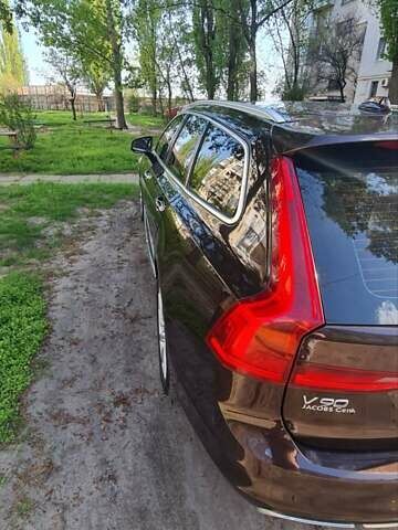 Коричневий Вольво В90, об'ємом двигуна 2 л та пробігом 135 тис. км за 22600 $, фото 13 на Automoto.ua