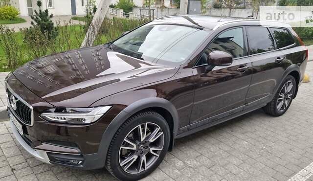 Коричневый Вольво В90, объемом двигателя 1.97 л и пробегом 69 тыс. км за 40500 $, фото 16 на Automoto.ua