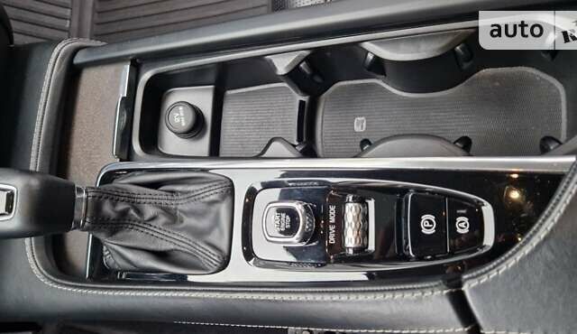 Коричневый Вольво В90, объемом двигателя 1.97 л и пробегом 69 тыс. км за 40500 $, фото 25 на Automoto.ua