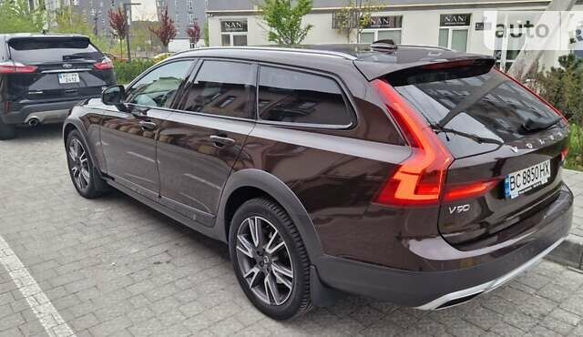 Коричневый Вольво В90, объемом двигателя 1.97 л и пробегом 69 тыс. км за 40500 $, фото 15 на Automoto.ua