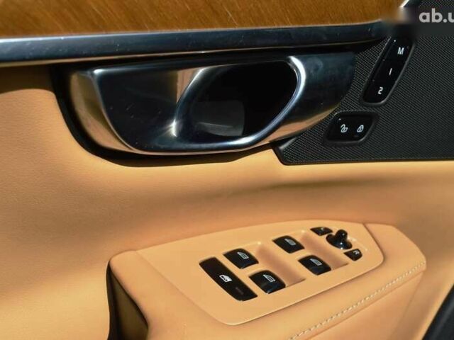 Вольво В90, объемом двигателя 2 л и пробегом 175 тыс. км за 22999 $, фото 28 на Automoto.ua