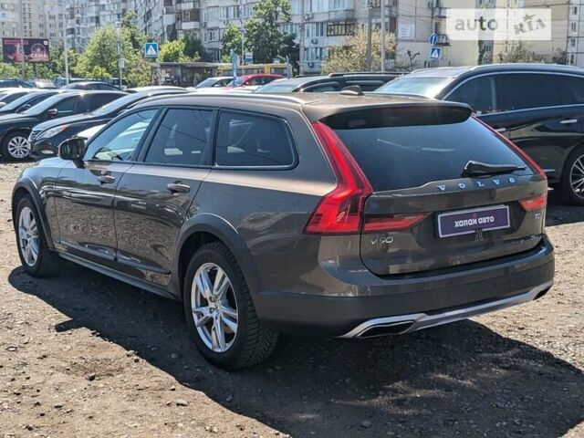 Вольво В90, объемом двигателя 2 л и пробегом 210 тыс. км за 26500 $, фото 7 на Automoto.ua