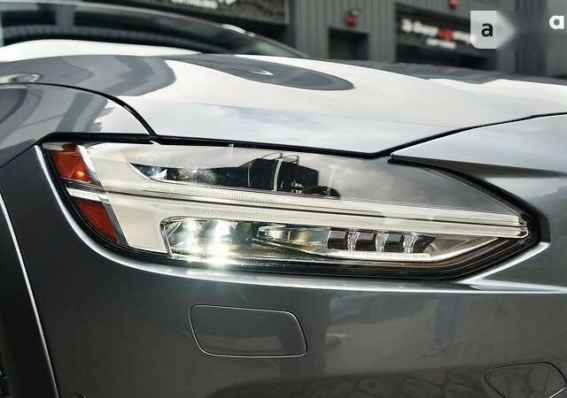 Вольво В90, объемом двигателя 2 л и пробегом 75 тыс. км за 24900 $, фото 2 на Automoto.ua