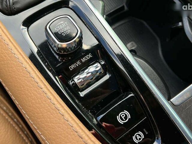 Вольво В90, объемом двигателя 2 л и пробегом 59 тыс. км за 36900 $, фото 18 на Automoto.ua