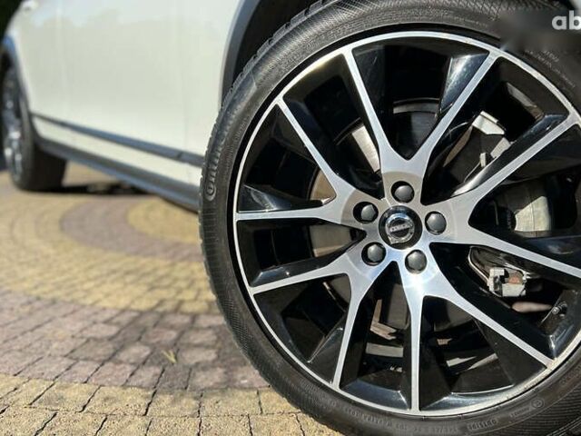 Вольво В90, объемом двигателя 2 л и пробегом 59 тыс. км за 36900 $, фото 24 на Automoto.ua