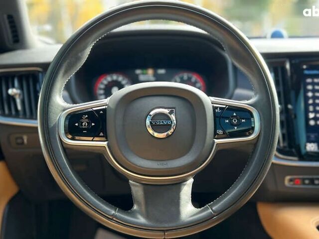 Вольво В90, объемом двигателя 2 л и пробегом 59 тыс. км за 36900 $, фото 10 на Automoto.ua