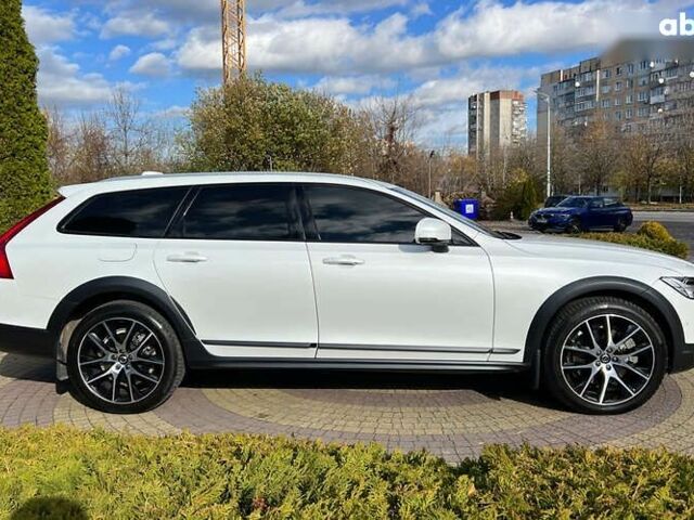 Вольво В90, объемом двигателя 2 л и пробегом 59 тыс. км за 36900 $, фото 7 на Automoto.ua