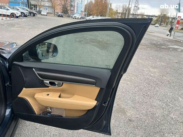 Вольво В90, объемом двигателя 2 л и пробегом 48 тыс. км за 35500 $, фото 21 на Automoto.ua