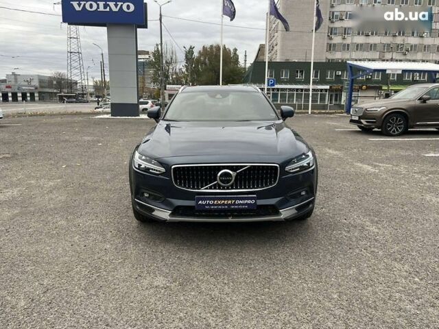 Вольво В90, объемом двигателя 2 л и пробегом 48 тыс. км за 35500 $, фото 1 на Automoto.ua
