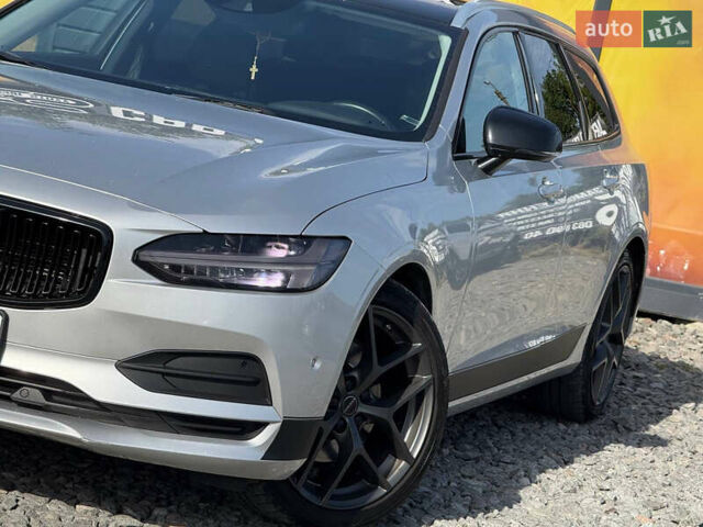 Сірий Вольво В90, об'ємом двигуна 2 л та пробігом 233 тис. км за 23500 $, фото 5 на Automoto.ua