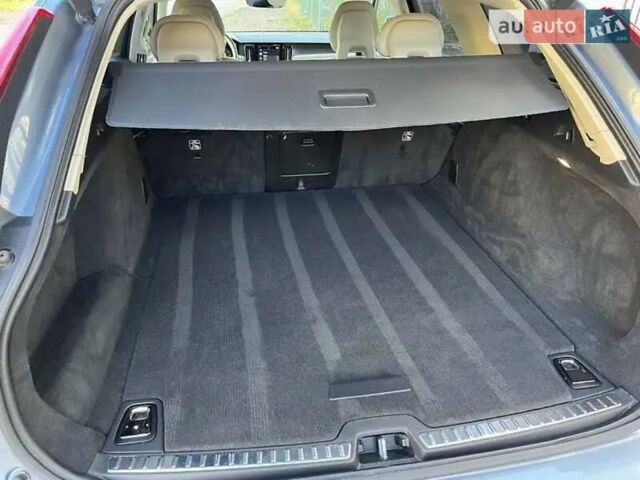 Сірий Вольво В90, об'ємом двигуна 1.97 л та пробігом 323 тис. км за 23999 $, фото 16 на Automoto.ua