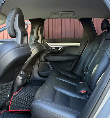 Серый Вольво В90, объемом двигателя 1.97 л и пробегом 237 тыс. км за 23500 $, фото 40 на Automoto.ua