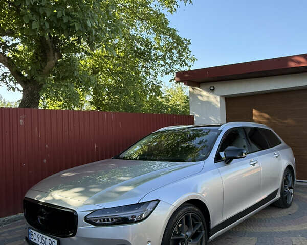 Серый Вольво В90, объемом двигателя 1.97 л и пробегом 237 тыс. км за 23500 $, фото 2 на Automoto.ua