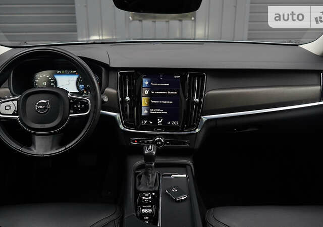 Серый Вольво В90, объемом двигателя 1.97 л и пробегом 90 тыс. км за 24900 $, фото 22 на Automoto.ua