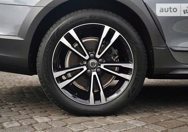 Серый Вольво В90, объемом двигателя 1.97 л и пробегом 90 тыс. км за 24900 $, фото 19 на Automoto.ua