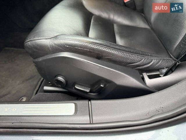 Сірий Вольво В90, об'ємом двигуна 1.97 л та пробігом 230 тис. км за 36500 $, фото 32 на Automoto.ua