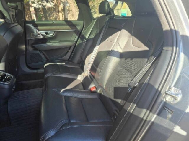 Серый Вольво В90, объемом двигателя 2 л и пробегом 64 тыс. км за 2600 $, фото 9 на Automoto.ua