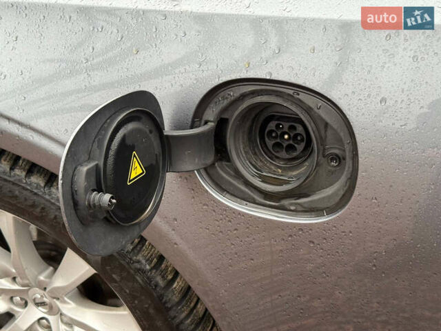 Сірий Вольво В90, об'ємом двигуна 1.97 л та пробігом 230 тис. км за 36500 $, фото 8 на Automoto.ua