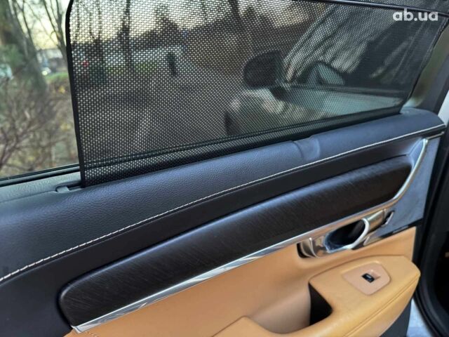 Серый Вольво В90, объемом двигателя 2 л и пробегом 174 тыс. км за 28990 $, фото 32 на Automoto.ua