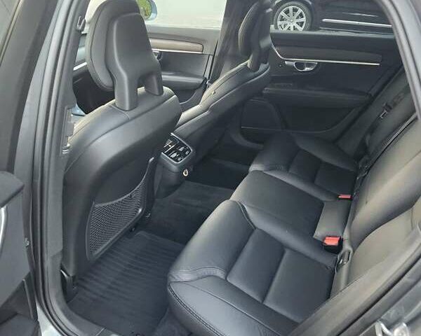 Серый Вольво В90, объемом двигателя 1.97 л и пробегом 167 тыс. км за 23900 $, фото 31 на Automoto.ua