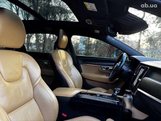 Серый Вольво В90, объемом двигателя 2 л и пробегом 174 тыс. км за 28990 $, фото 44 на Automoto.ua