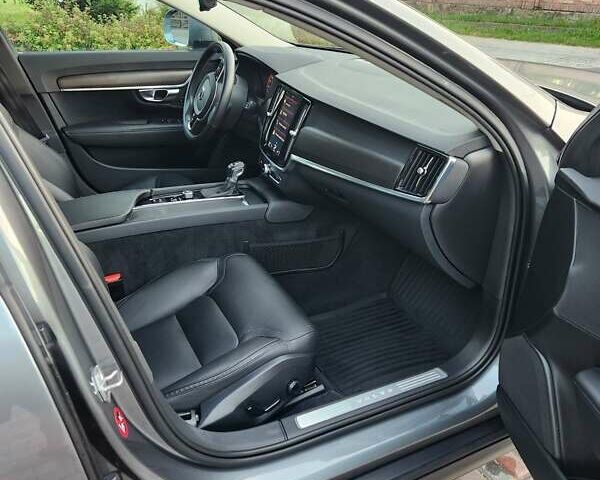 Серый Вольво В90, объемом двигателя 1.97 л и пробегом 167 тыс. км за 23900 $, фото 26 на Automoto.ua