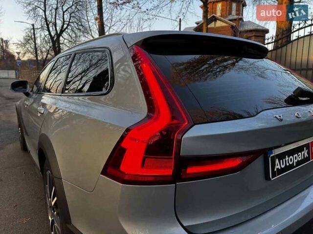 Серый Вольво В90, объемом двигателя 2 л и пробегом 174 тыс. км за 28990 $, фото 8 на Automoto.ua