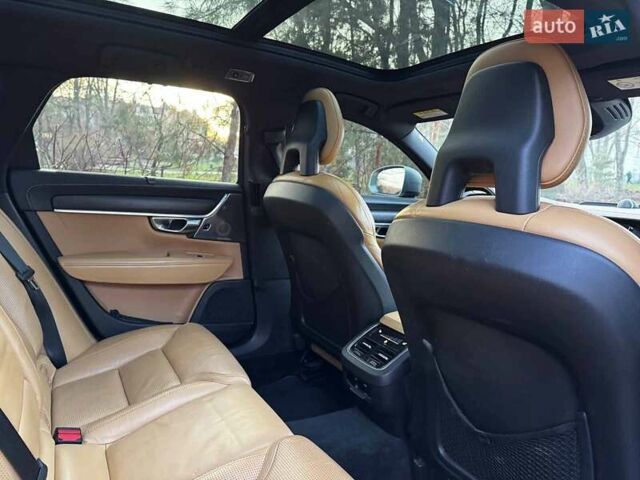 Серый Вольво В90, объемом двигателя 2 л и пробегом 174 тыс. км за 28990 $, фото 40 на Automoto.ua