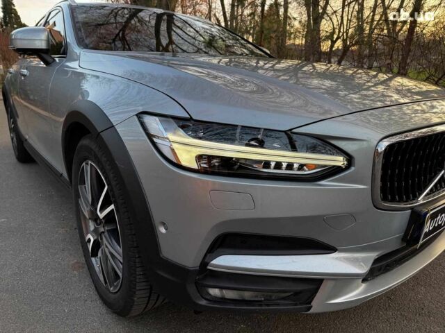 Серый Вольво В90, объемом двигателя 2 л и пробегом 174 тыс. км за 28990 $, фото 3 на Automoto.ua