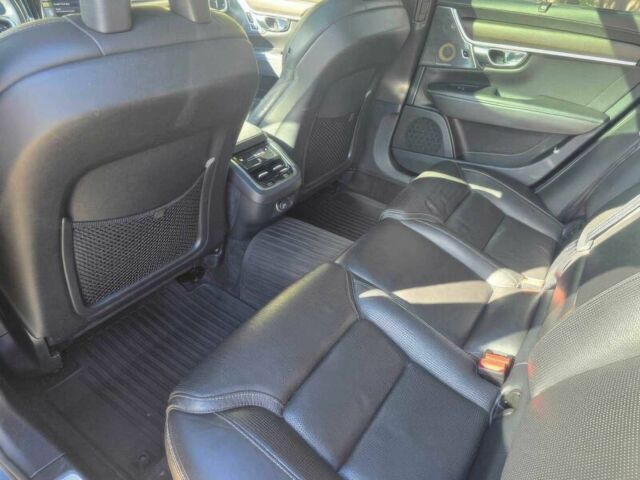 Серый Вольво В90, объемом двигателя 2 л и пробегом 64 тыс. км за 2600 $, фото 10 на Automoto.ua