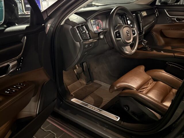 Серый Вольво В90, объемом двигателя 2 л и пробегом 161 тыс. км за 35000 $, фото 21 на Automoto.ua