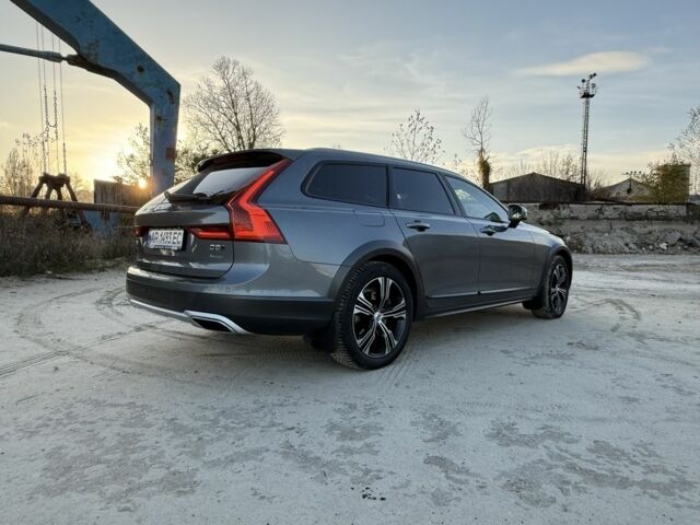 Серый Вольво В90, объемом двигателя 2 л и пробегом 161 тыс. км за 35000 $, фото 7 на Automoto.ua