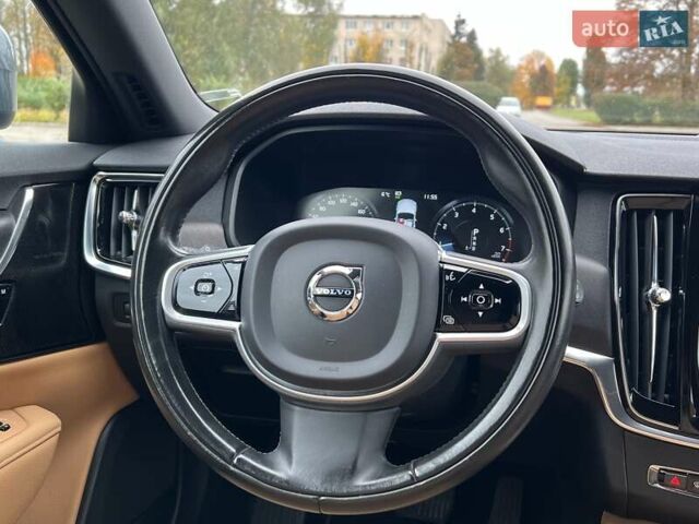 Серый Вольво В90, объемом двигателя 1.97 л и пробегом 107 тыс. км за 31000 $, фото 79 на Automoto.ua