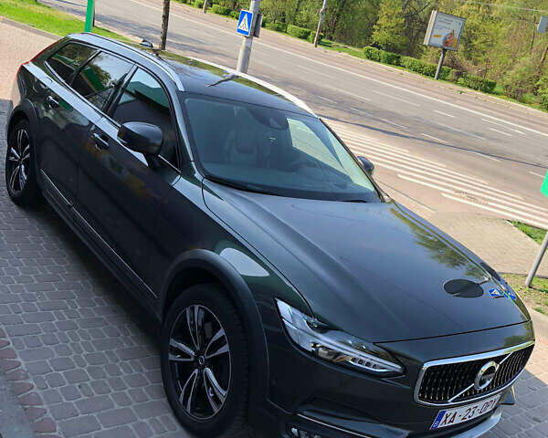 Сірий Вольво В90, об'ємом двигуна 1.97 л та пробігом 240 тис. км за 22000 $, фото 2 на Automoto.ua