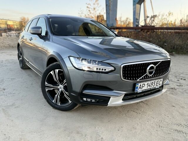 Серый Вольво В90, объемом двигателя 2 л и пробегом 161 тыс. км за 35000 $, фото 2 на Automoto.ua