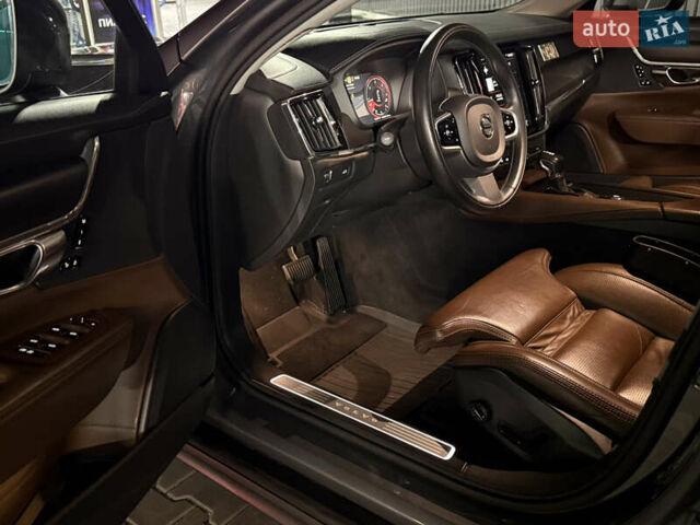 Серый Вольво В90, объемом двигателя 1.97 л и пробегом 161 тыс. км за 34126 $, фото 24 на Automoto.ua