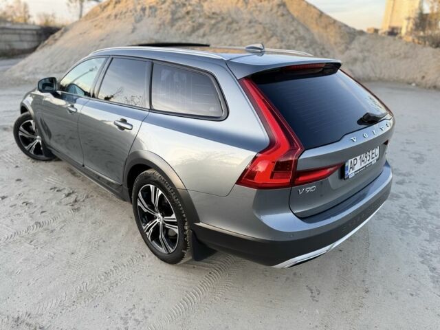 Серый Вольво В90, объемом двигателя 2 л и пробегом 161 тыс. км за 35000 $, фото 5 на Automoto.ua