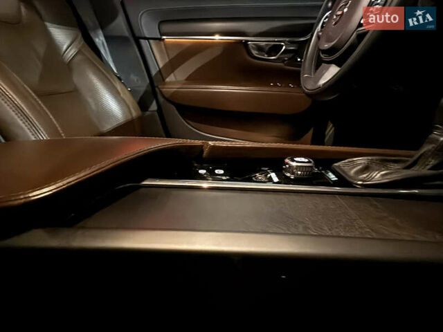 Серый Вольво В90, объемом двигателя 1.97 л и пробегом 161 тыс. км за 34126 $, фото 41 на Automoto.ua