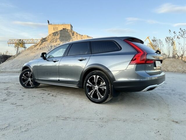 Серый Вольво В90, объемом двигателя 2 л и пробегом 161 тыс. км за 35000 $, фото 4 на Automoto.ua