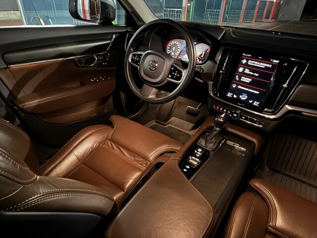 Серый Вольво В90, объемом двигателя 2 л и пробегом 161 тыс. км за 35000 $, фото 23 на Automoto.ua